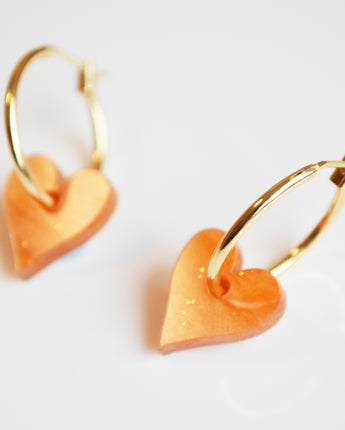 Mini Heart Earrings Apricot Swirl