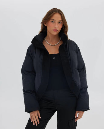 Curved Front Puffer Jacket Black